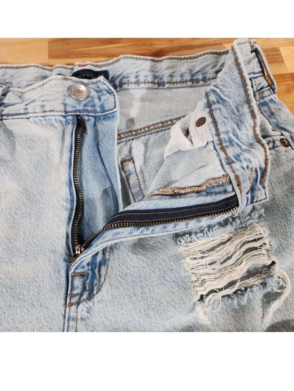 Aeropostale 90s Baggy Jeans Womens 14 Very Distressed Light Wash Festival Street - Picture 14 of 16